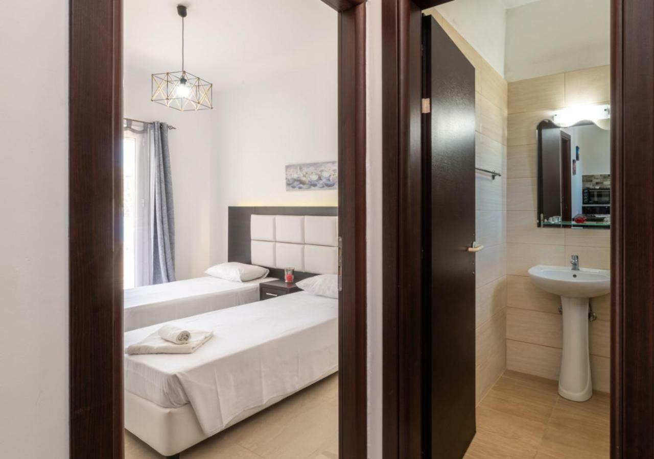 Villa Antonis Deluxe Apartments Amoudi Exterior foto